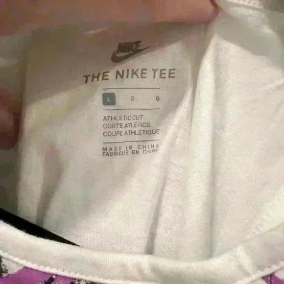 Girls size Large 14/16 Glow in the Dark Nike Tank top - NWT - Picture 2 of 4